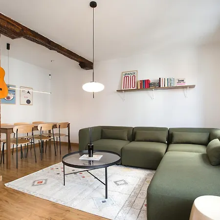 Spacious Near Casco Viejo בילבאו