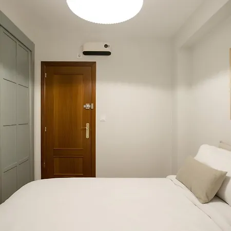 Spacious Near Casco Viejo * בילבאו