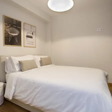 Spacious Near Casco Viejo דירה בילבאו